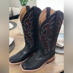 Macie Bean women’s boots. Size 7. Never wore